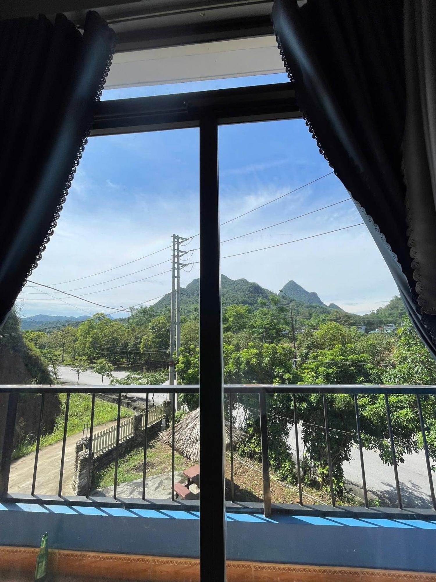 Felila Hostel & Tours Ha Giang Exteriör bild